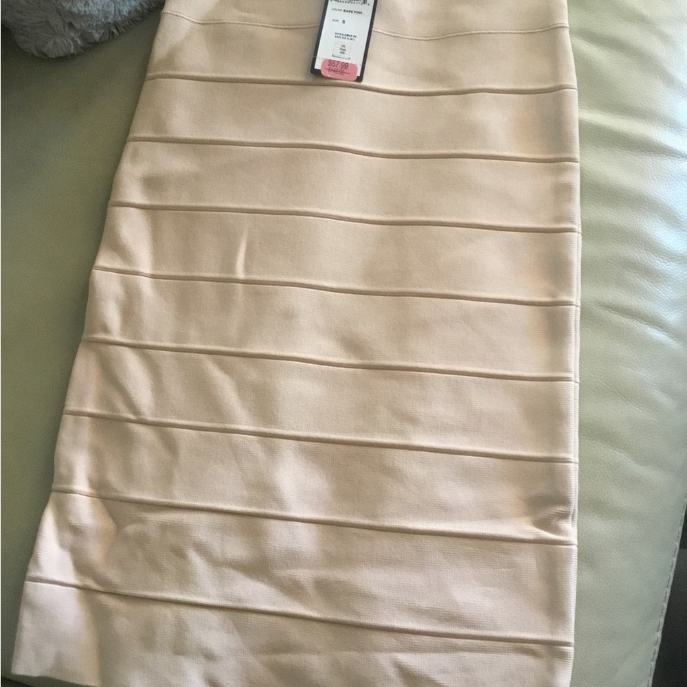 BCBG Max Azria “Alexa” stretch bandage skirt ~ size small ~ New with tags